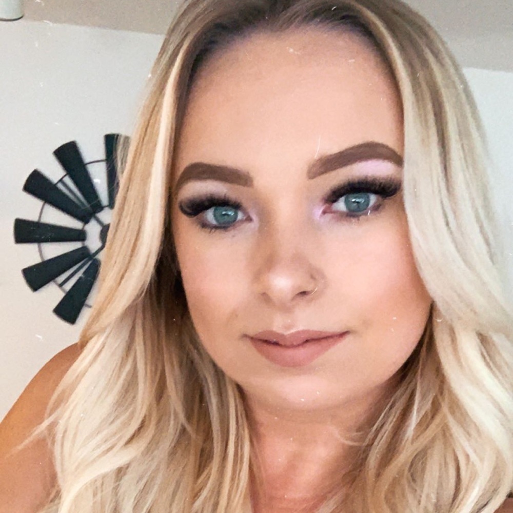 Meet your Posher, Megan